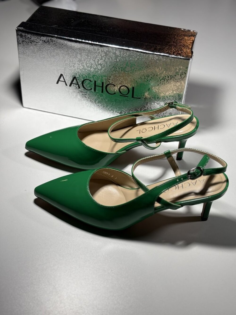 Emerald Green Patent Slingback Kitten Heels Pointed Toe Pumps US 8 Box